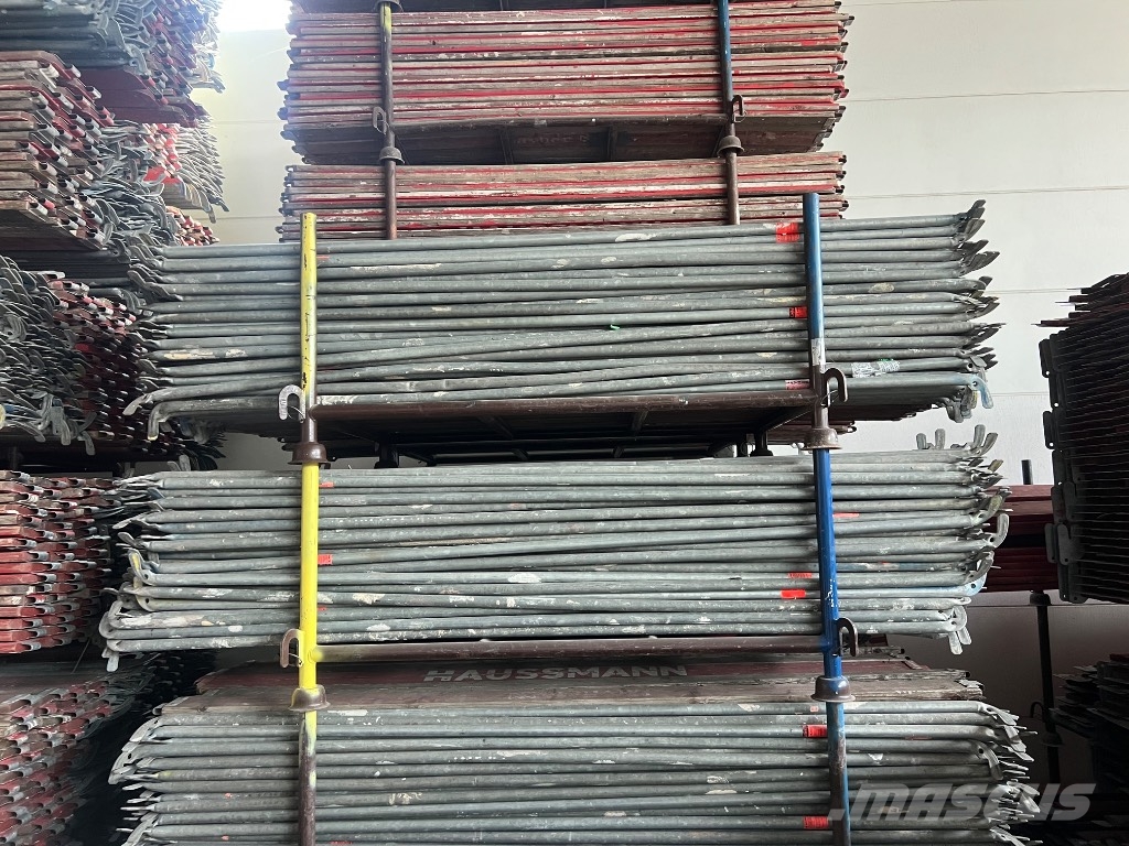 Layher Gerüst Gebraucht Blitz / Allround / AGS معدات سقالات