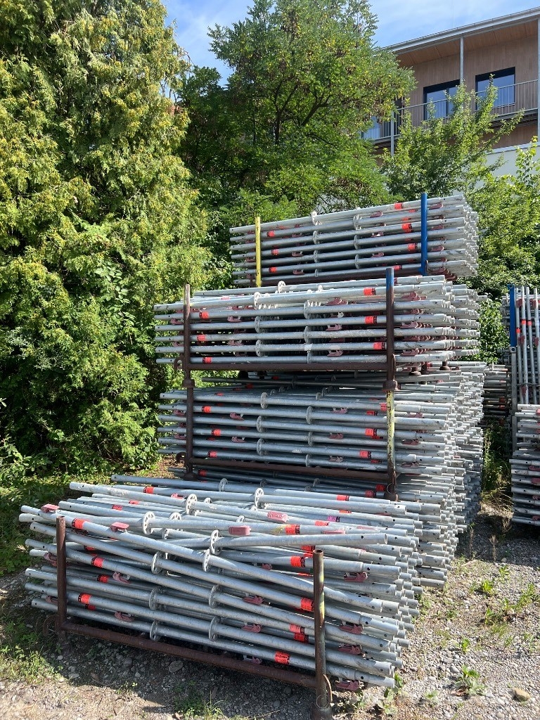 Layher Gerüst Gebraucht Blitz / Allround / AGS معدات سقالات
