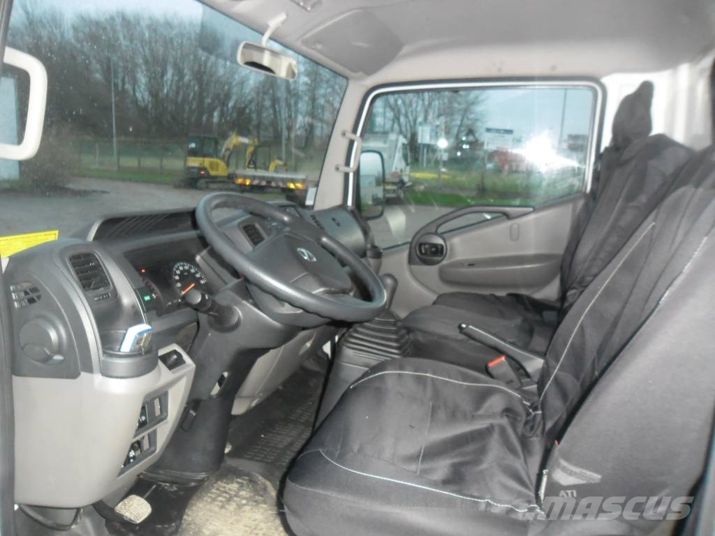 Nissan 35.15 Camiones portavehículos