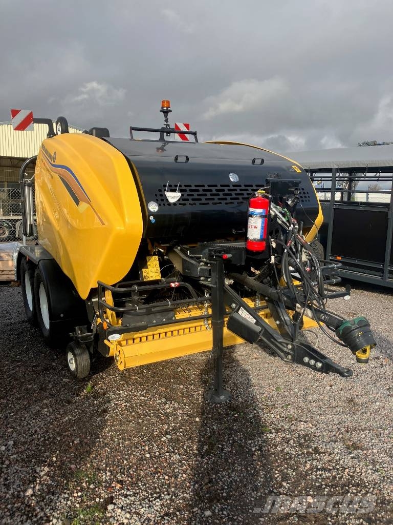 New Holland Roll Baler 125 Combi Rituļu preses