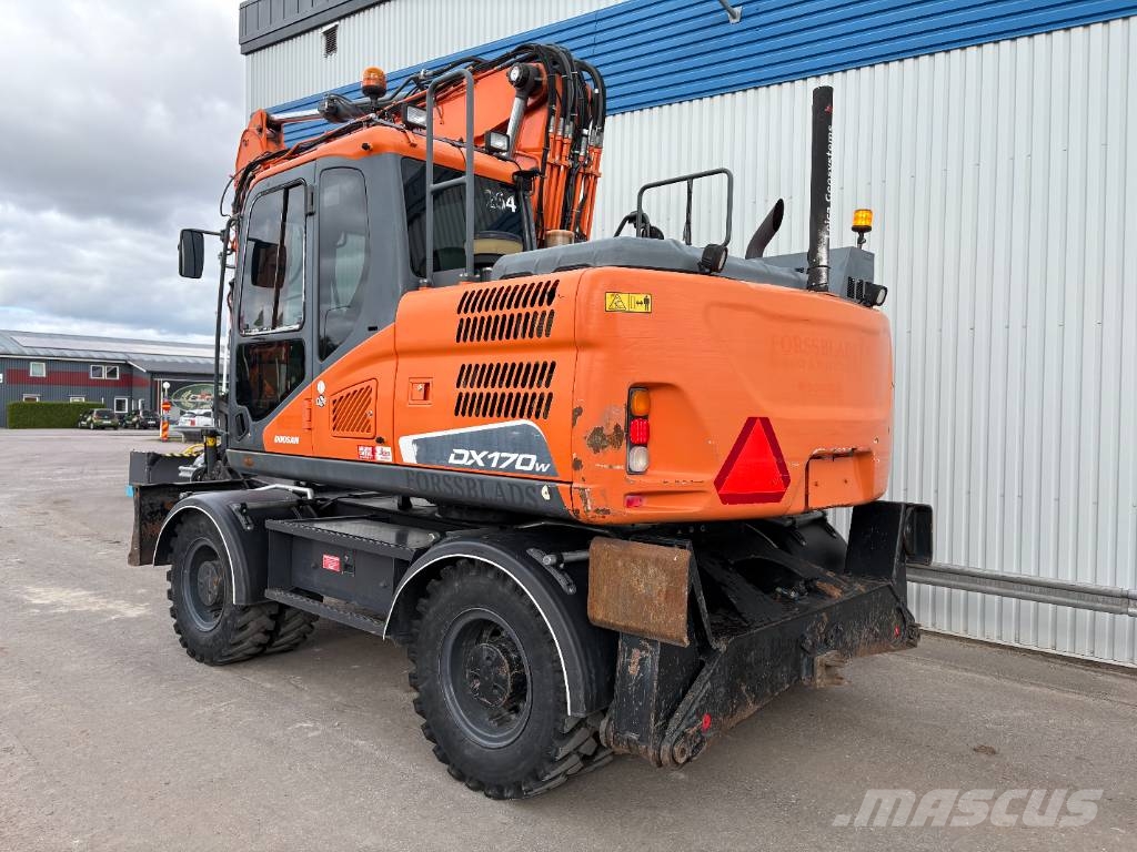 Doosan DX170W-5 Ratasekskavaatorid