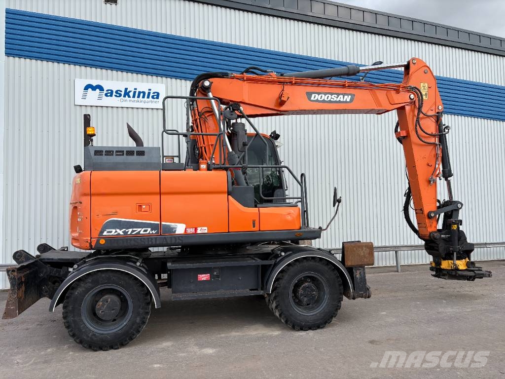 Doosan DX170W-5 Ratasekskavaatorid