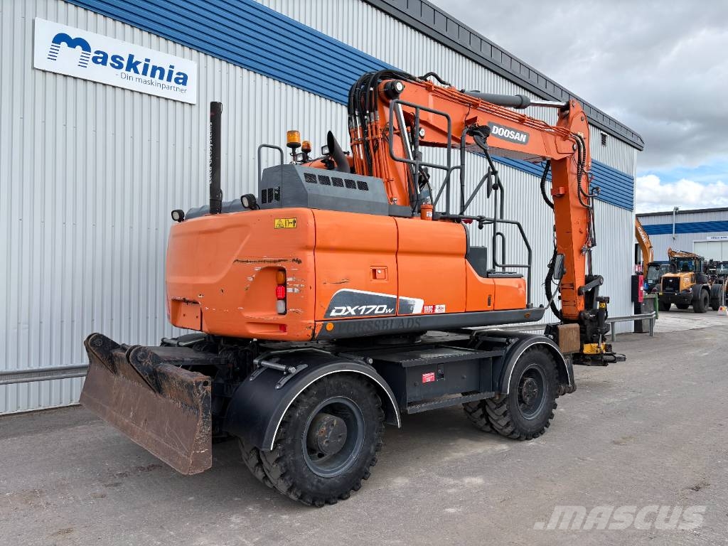 Doosan DX170W-5 Ratasekskavaatorid
