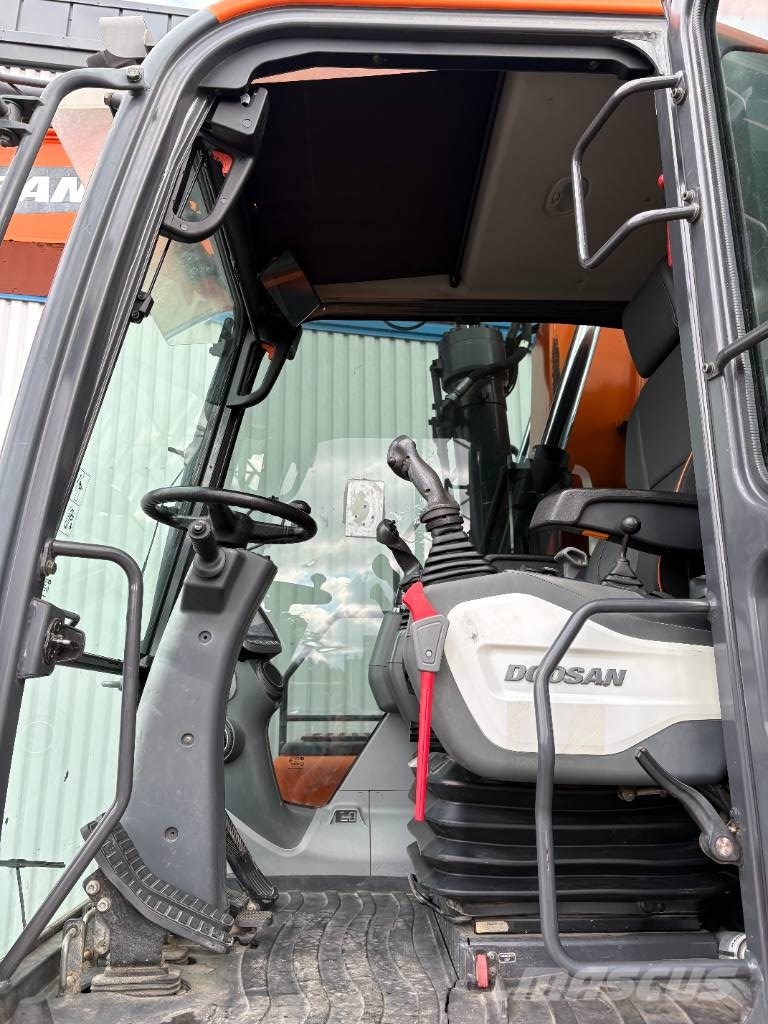 Doosan DX170W-5 Ratasekskavaatorid