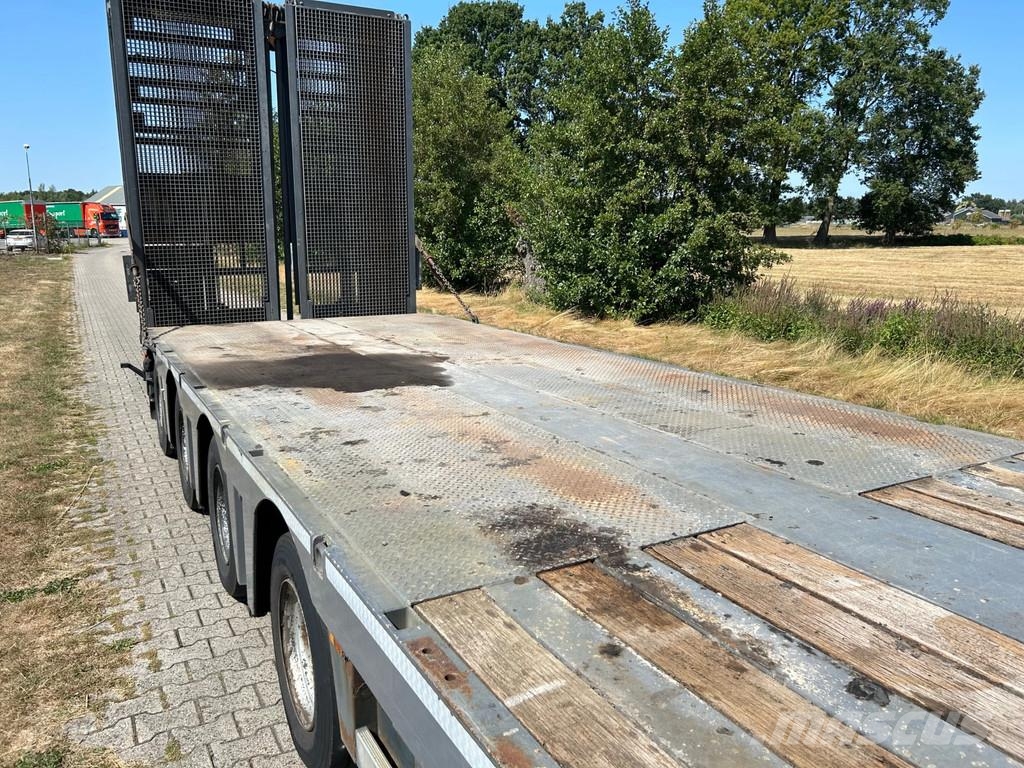 Nooteboom MCO-58-04 HEAVY LOAD TRAILER 58.000 kg | HYDROLIC نصف مقطورة مسطحة منخفضة