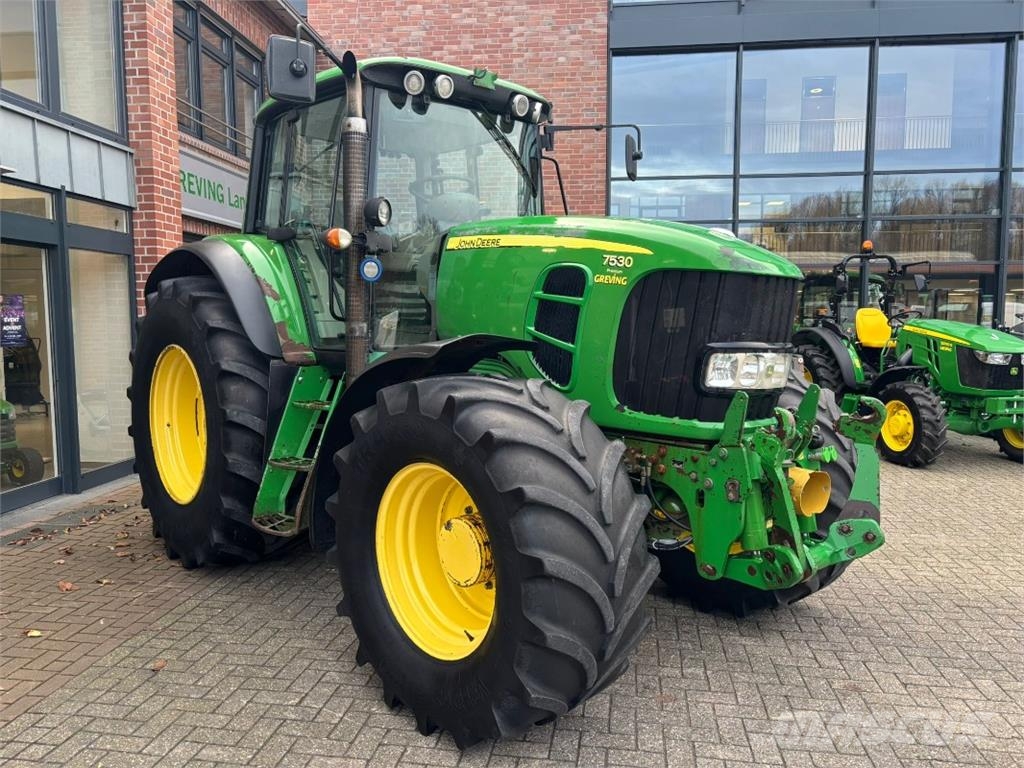John Deere 7530 曳引機
