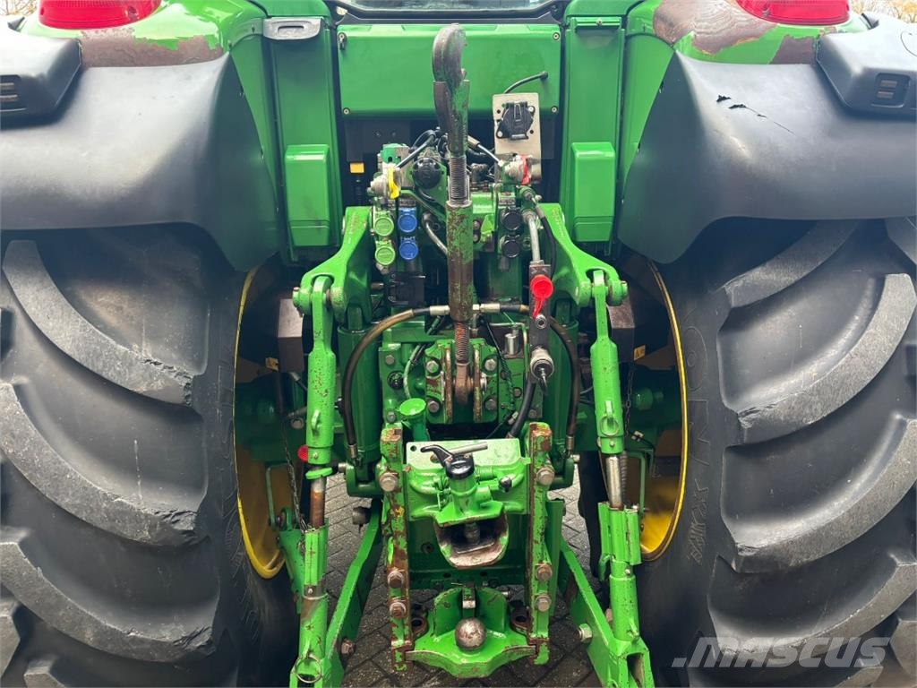 John Deere 7530 曳引機