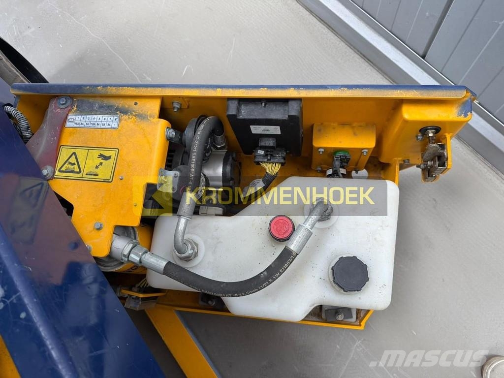 JCB S 1930 E Käärtõstukid