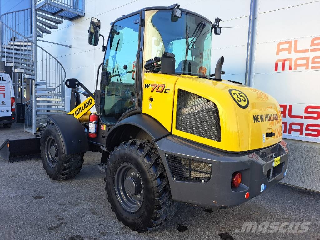 New Holland W 70C Pyöräkuormaajat
