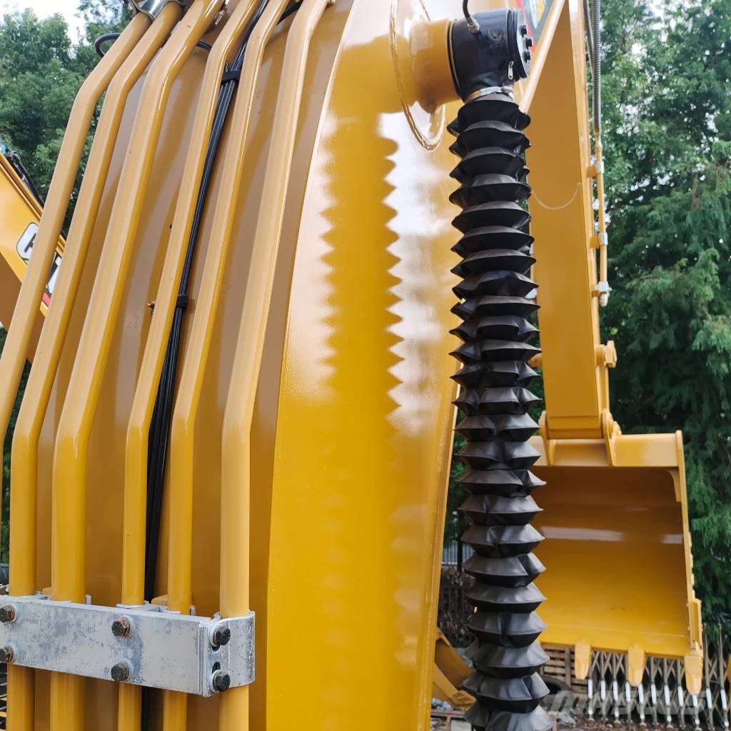 CAT 330D2 履带挖掘机