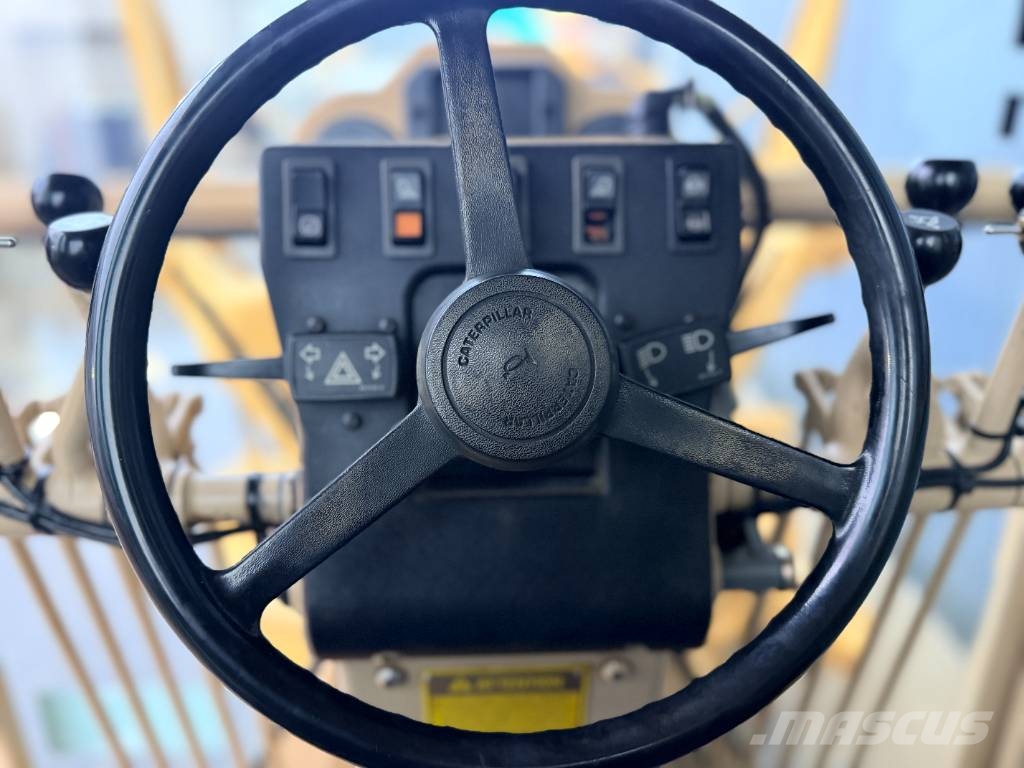 CAT 120H - CE معدات تمهيد الطرق
