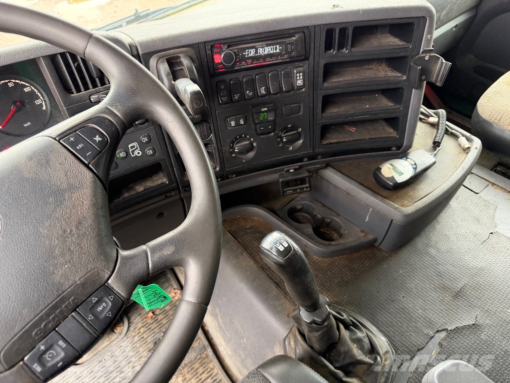 Scania G420LB6X2*4HNB Djurbil Caminhões de transporte de animais