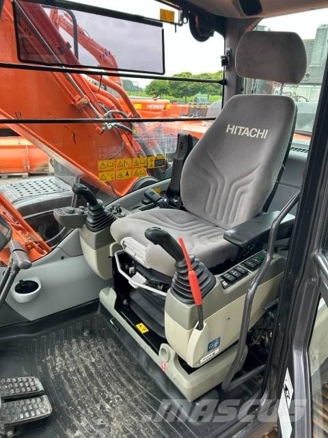 Hitachi ZX 210 LC-5B, 2015, Roosendaal, Noord-Brabant, Netherlands