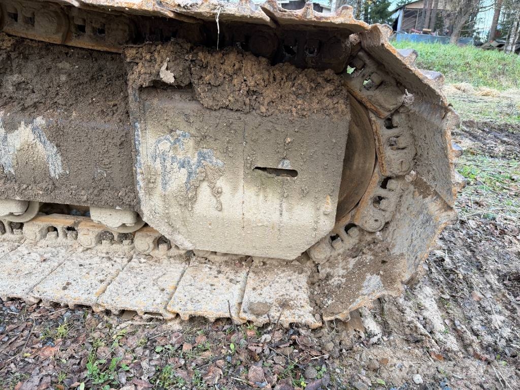 Hitachi ZX 225 US LC-5 B Kāpurķēžu ekskavatori