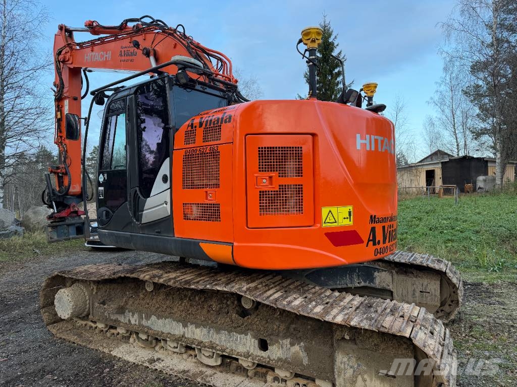 Hitachi ZX 225 US LC-5 B Kāpurķēžu ekskavatori