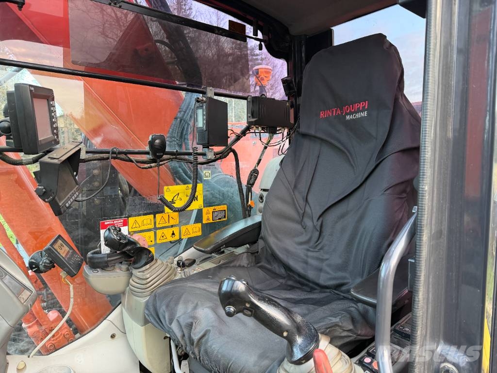 Hitachi ZX 225 US LC-5 B Kāpurķēžu ekskavatori
