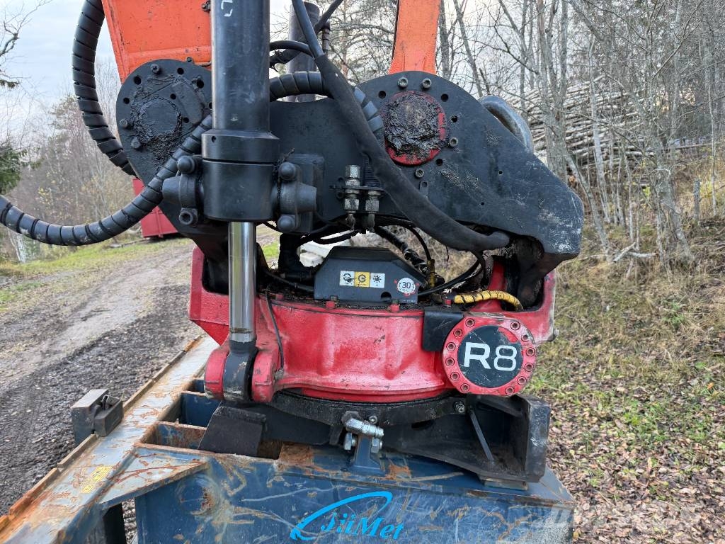 Hitachi ZX 225 US LC-5 B Kāpurķēžu ekskavatori