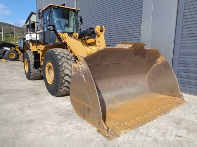 CAT 972MXE Gumikerekes homlokrakodók