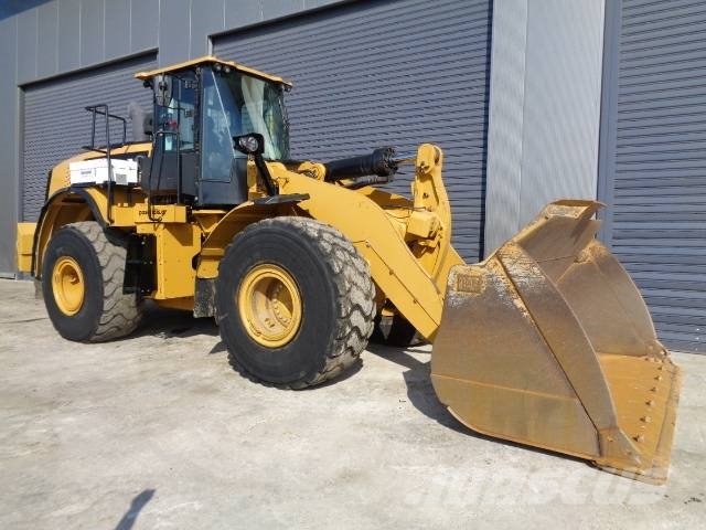 CAT 972MXE Gumikerekes homlokrakodók