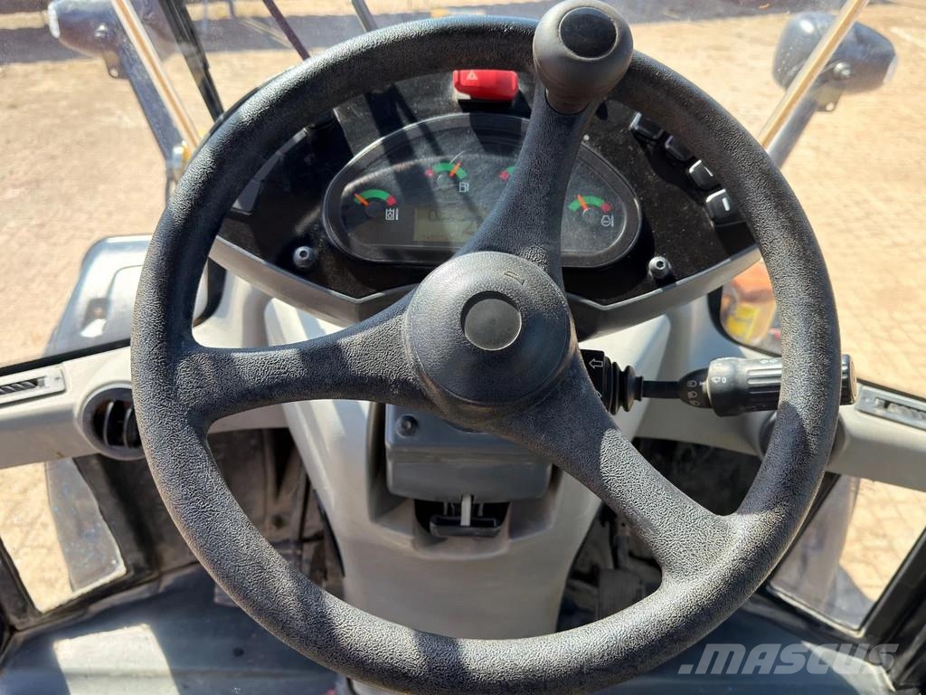 CAT 908M - Quick Coupler / Automatic Greasing / Forks 轮式装载机