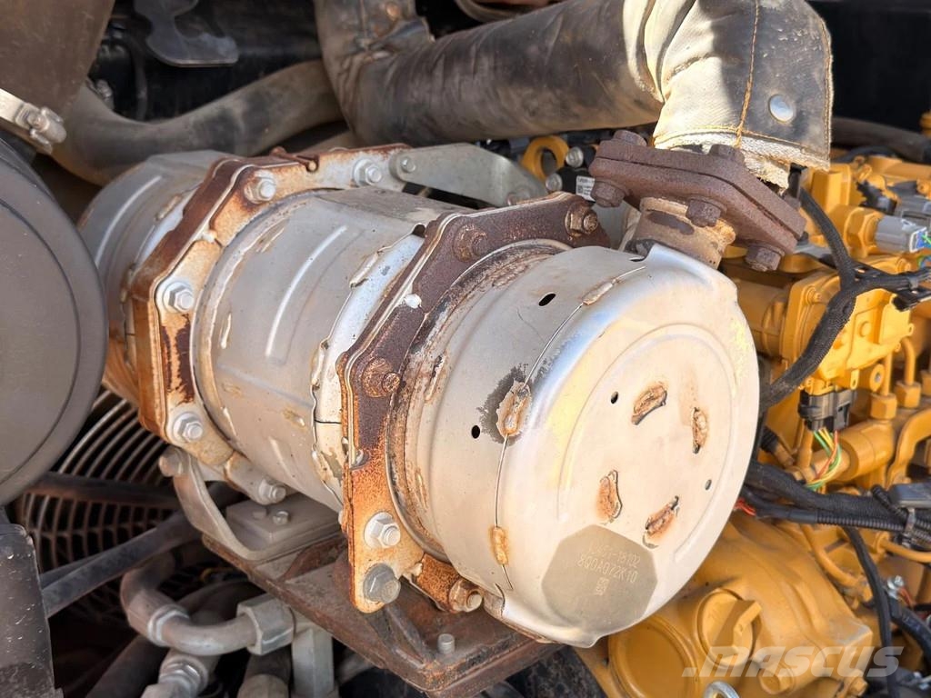 CAT 908M - Quick Coupler / Automatic Greasing / Forks 轮式装载机