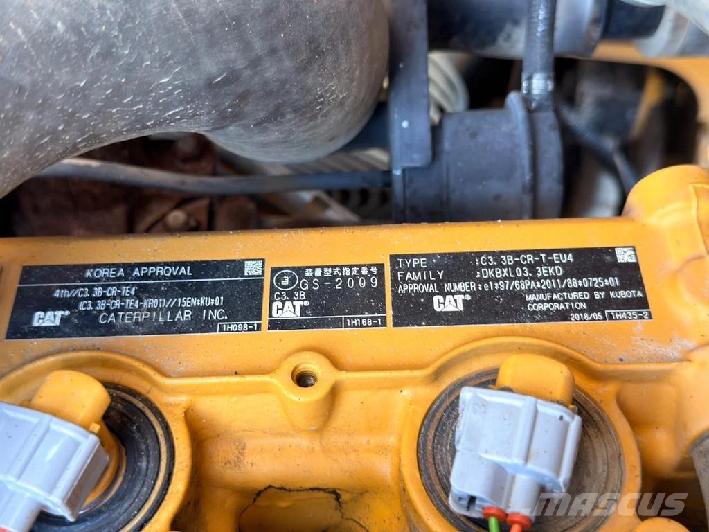 CAT 908M - Quick Coupler / Automatic Greasing / Forks 轮式装载机