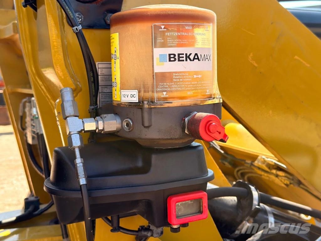 CAT 908M - Quick Coupler / Automatic Greasing / Forks 轮式装载机