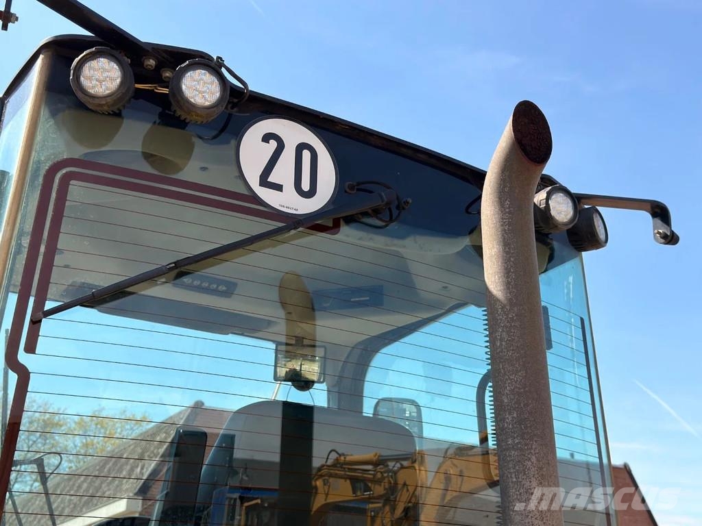 CAT 908M - Quick Coupler / Automatic Greasing / Forks 轮式装载机