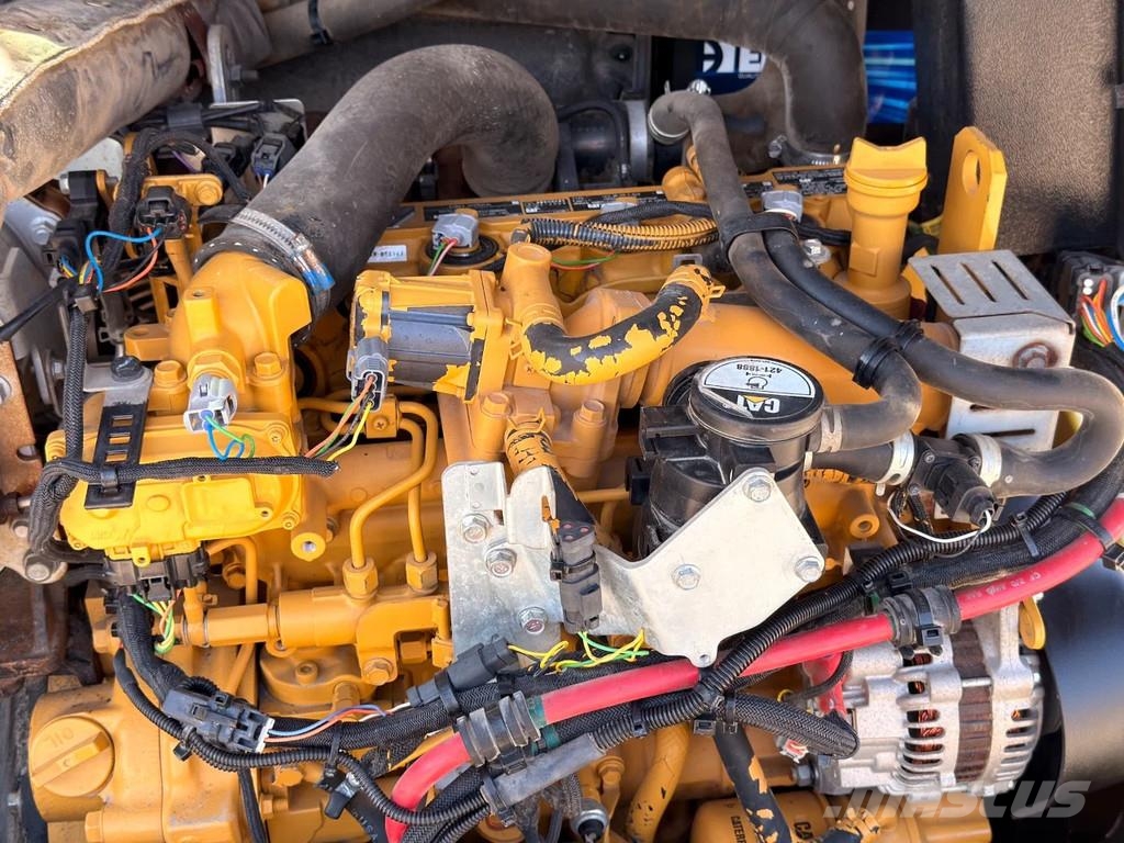 CAT 908M - Quick Coupler / Automatic Greasing / Forks 轮式装载机