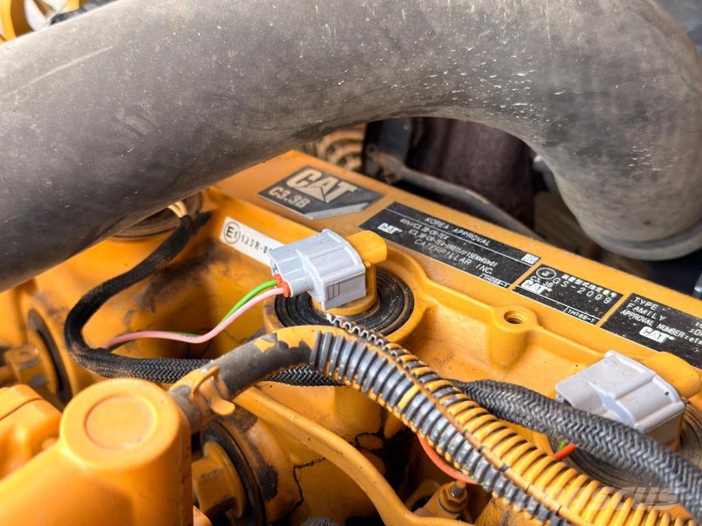 CAT 908M - Quick Coupler / Automatic Greasing / Forks 轮式装载机