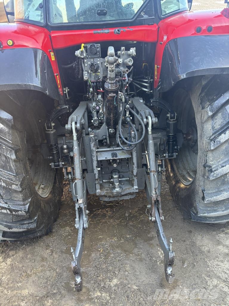 Massey Ferguson 7718S DYNA-6 EXCLUSIVE Traktorer