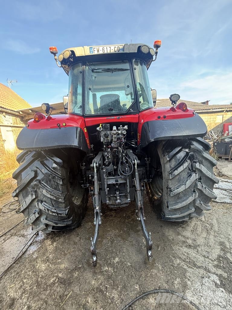 Massey Ferguson 7718S DYNA-6 EXCLUSIVE Traktorer