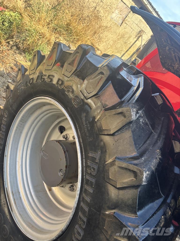 Massey Ferguson 7718S DYNA-6 EXCLUSIVE Tractors