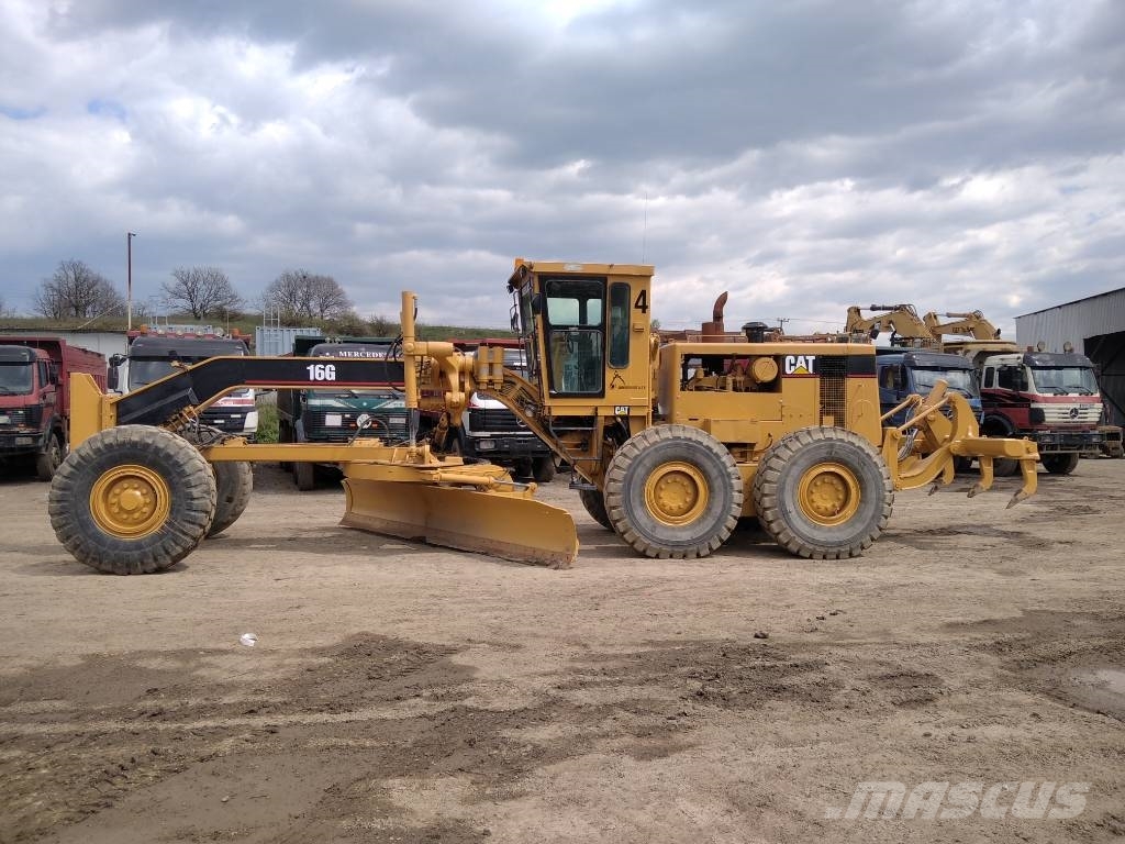 CAT 16 G Niveleuse