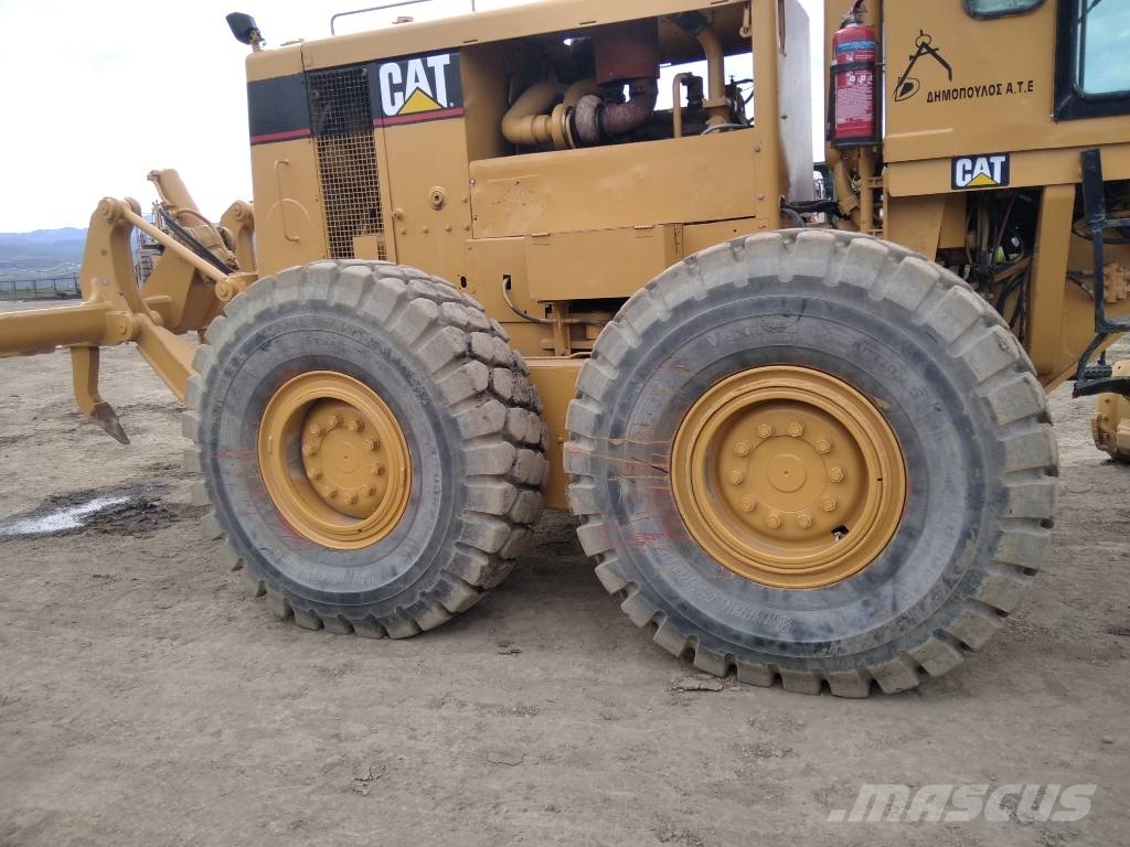 CAT 16 G Niveleuse