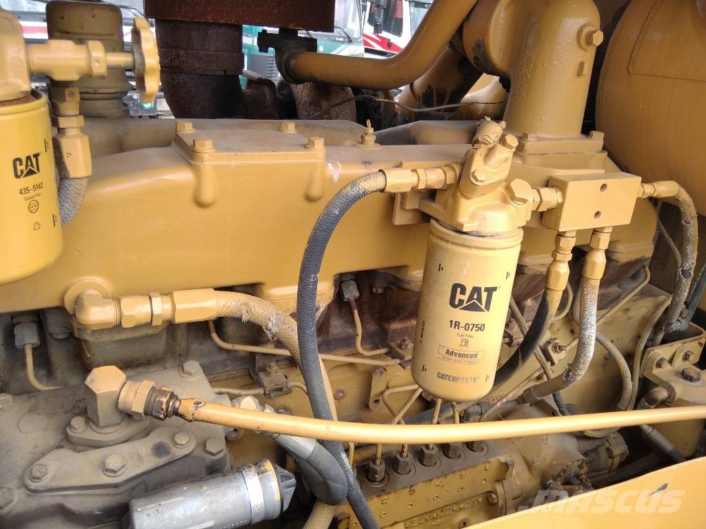 CAT 16 G Niveleuse
