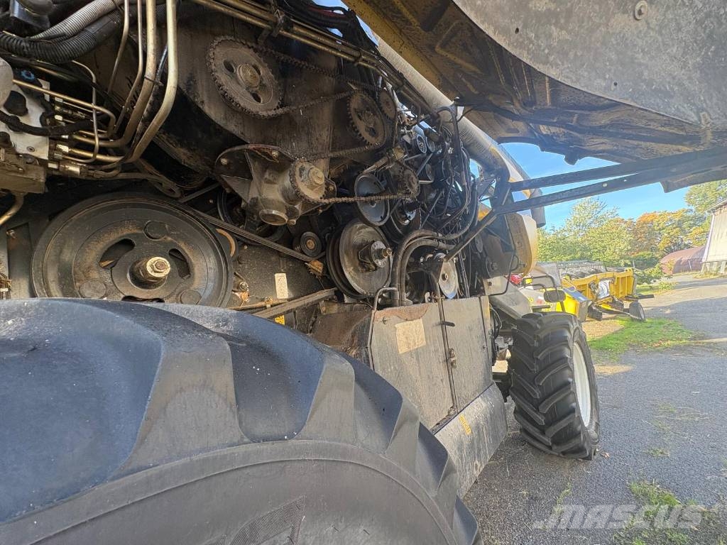 New Holland CX 8080 Skördetröskor