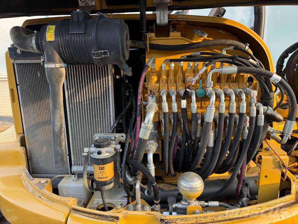 CAT 305E (Canopy) Miniescavadeiras < 7t (Mini escavadeiras)