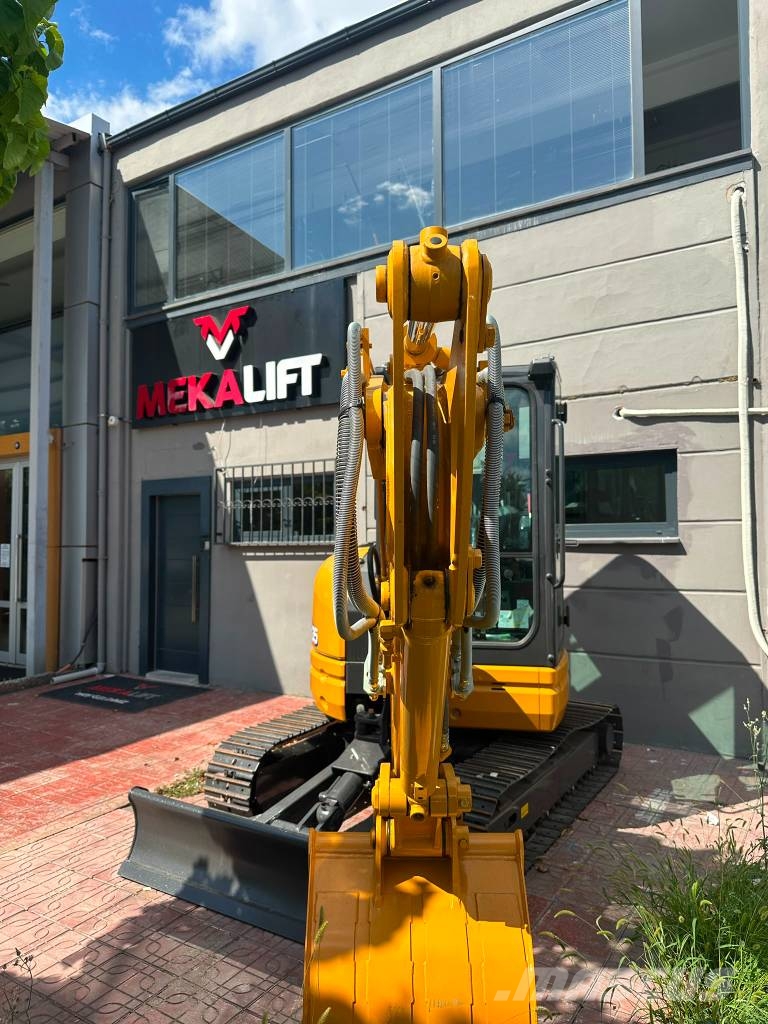 Kato HD 35V5 - Mini Crawler Excavator Міні-екскаватори < 7т