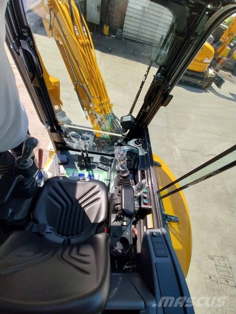 Kato HD 35V5 - Mini Crawler Excavator Міні-екскаватори < 7т