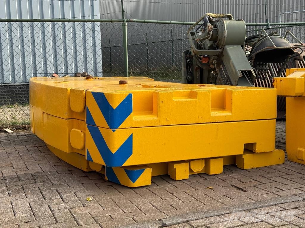 Faun ATF 110G-5 Visureigiai kranai