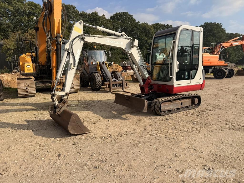 Takeuchi TB125 TB125 Minigraafmachines < 7t