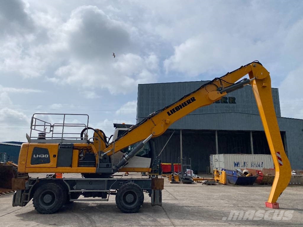 Liebherr LH 30 M Bagri za prekladanje primarnih/sekundarnih surovin