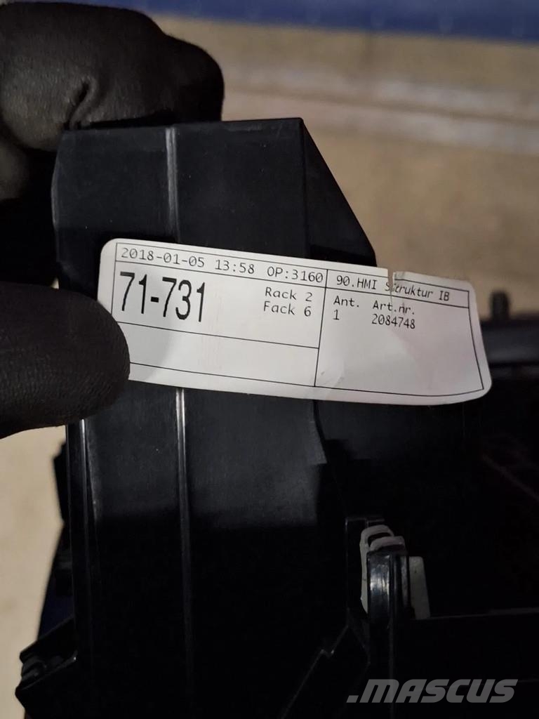 Scania 2084748 dashboard deel Transporte - Otros