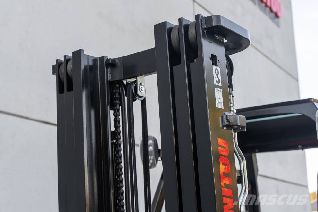 Manitou MI 30 D 디젤 지게차