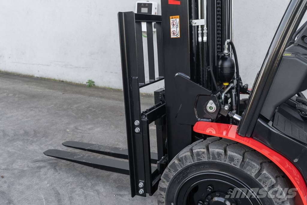 Manitou MI 30 D 디젤 지게차
