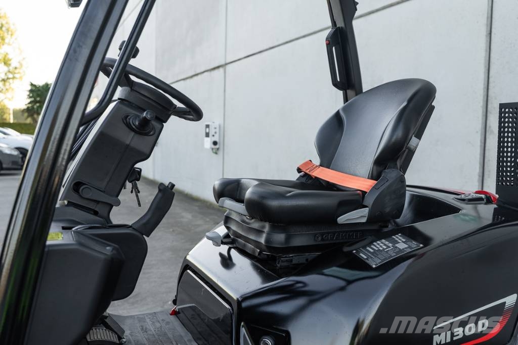 Manitou MI 30 D 디젤 지게차