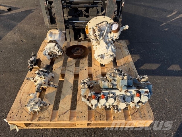 Liebherr R 900 B ROZDZIELACZ HYDRAULICZNY Hydraulik