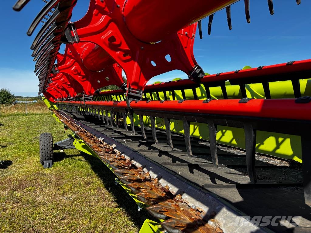 CLAAS Lexion 6800 Combine harvesters