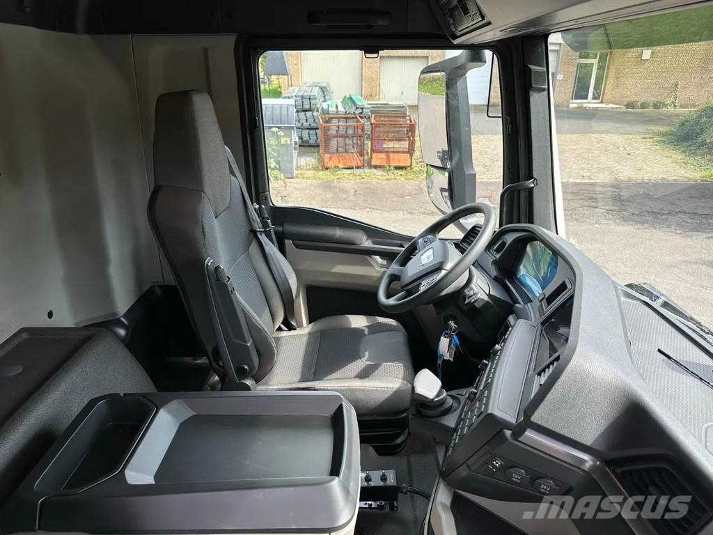 MAN TGS 26.520 MAN TGS 26.520 6x2 Abrollkipper + Kran Hook lift trucks